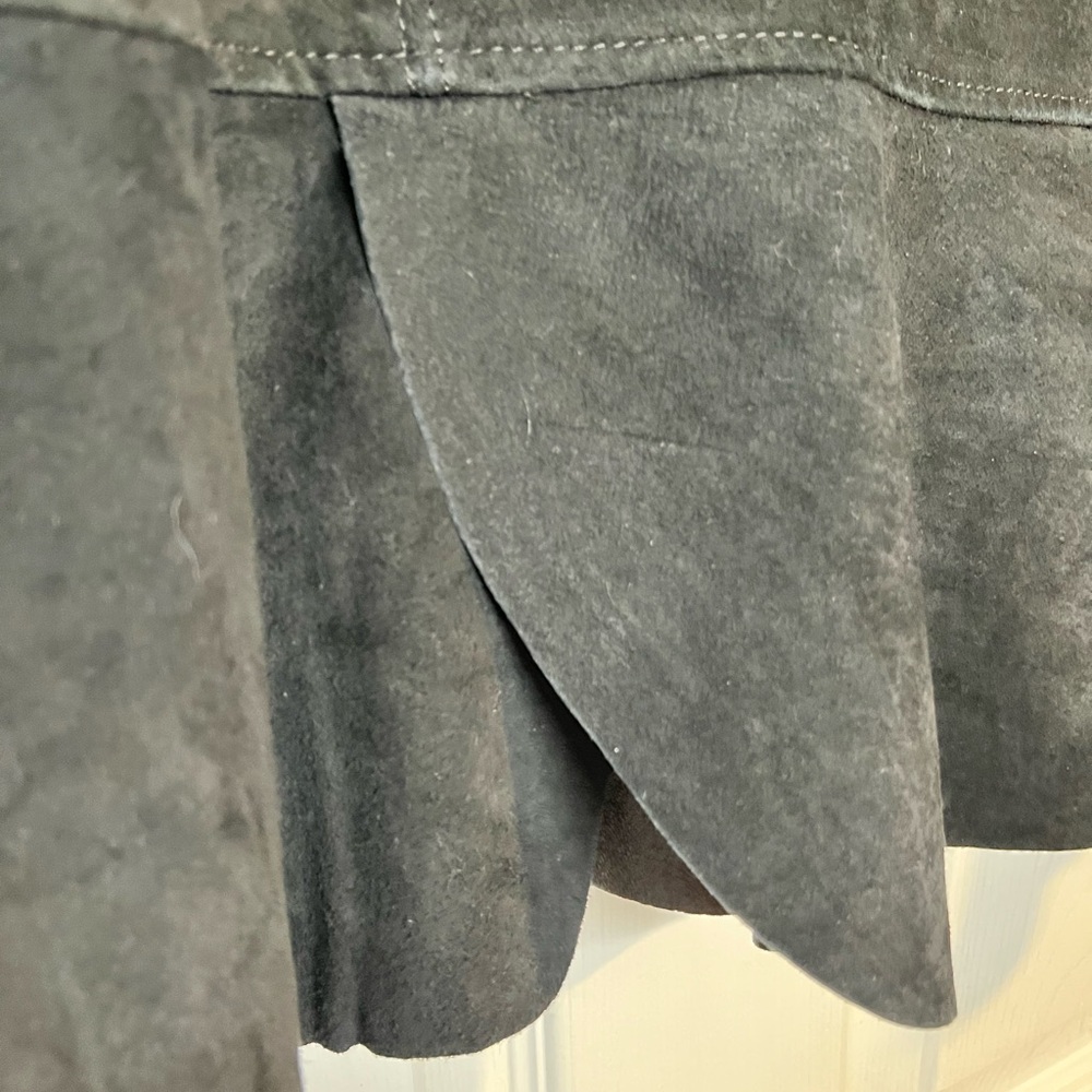 Black Suede Mini Skirt vintage - Picture 3 of 8